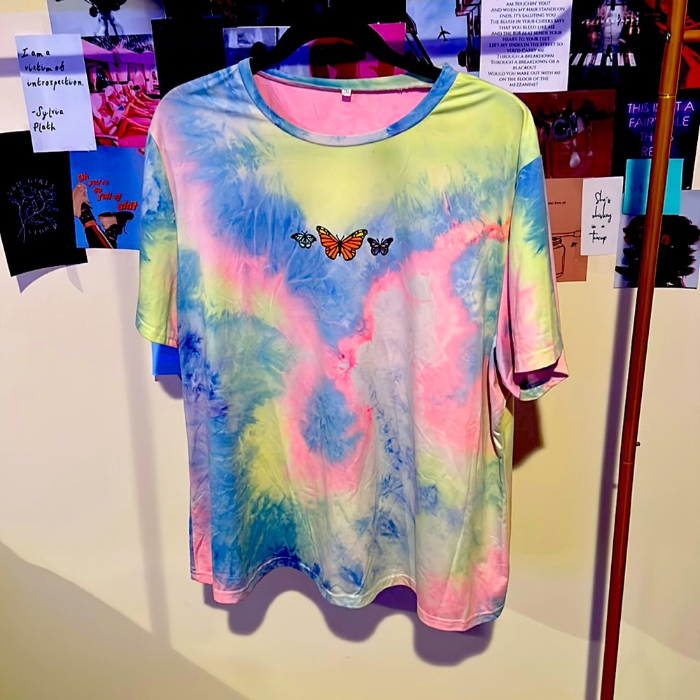 Women’s Tie-Dye Butterfly T-Shirt